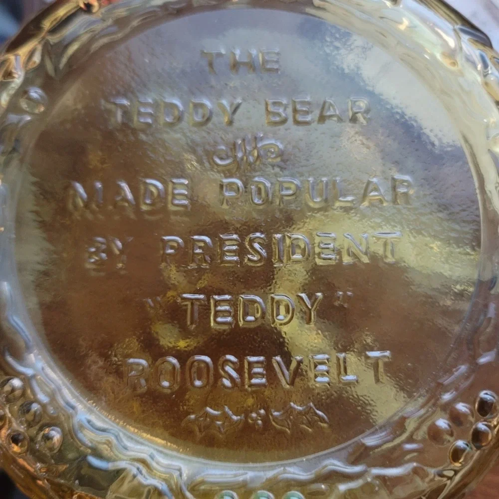 1985 VTG Wheaton Village The‎ Teddy Bear Glass Decanter Handmade Christmas Decor